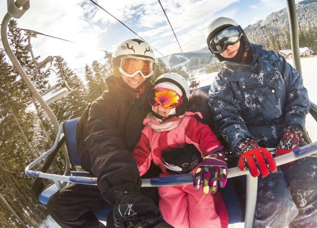 illustration of a call centre agent